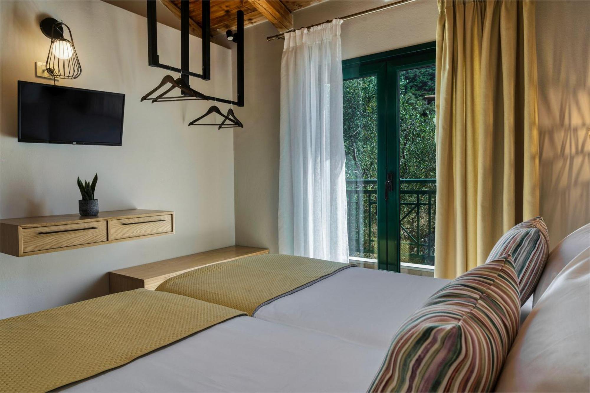 Anatoli Apartments - Tranquil Location & Stunning Views, By Zantewize Маратьяс Номер фото